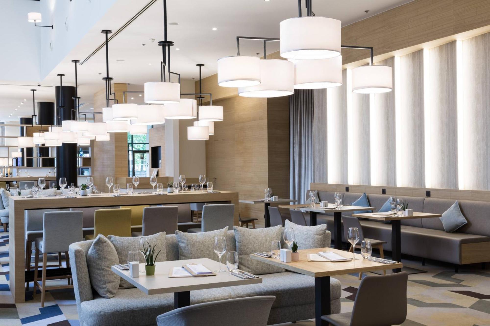 Courtyard By Marriott Brussels Hotel Diegem Exterior photo