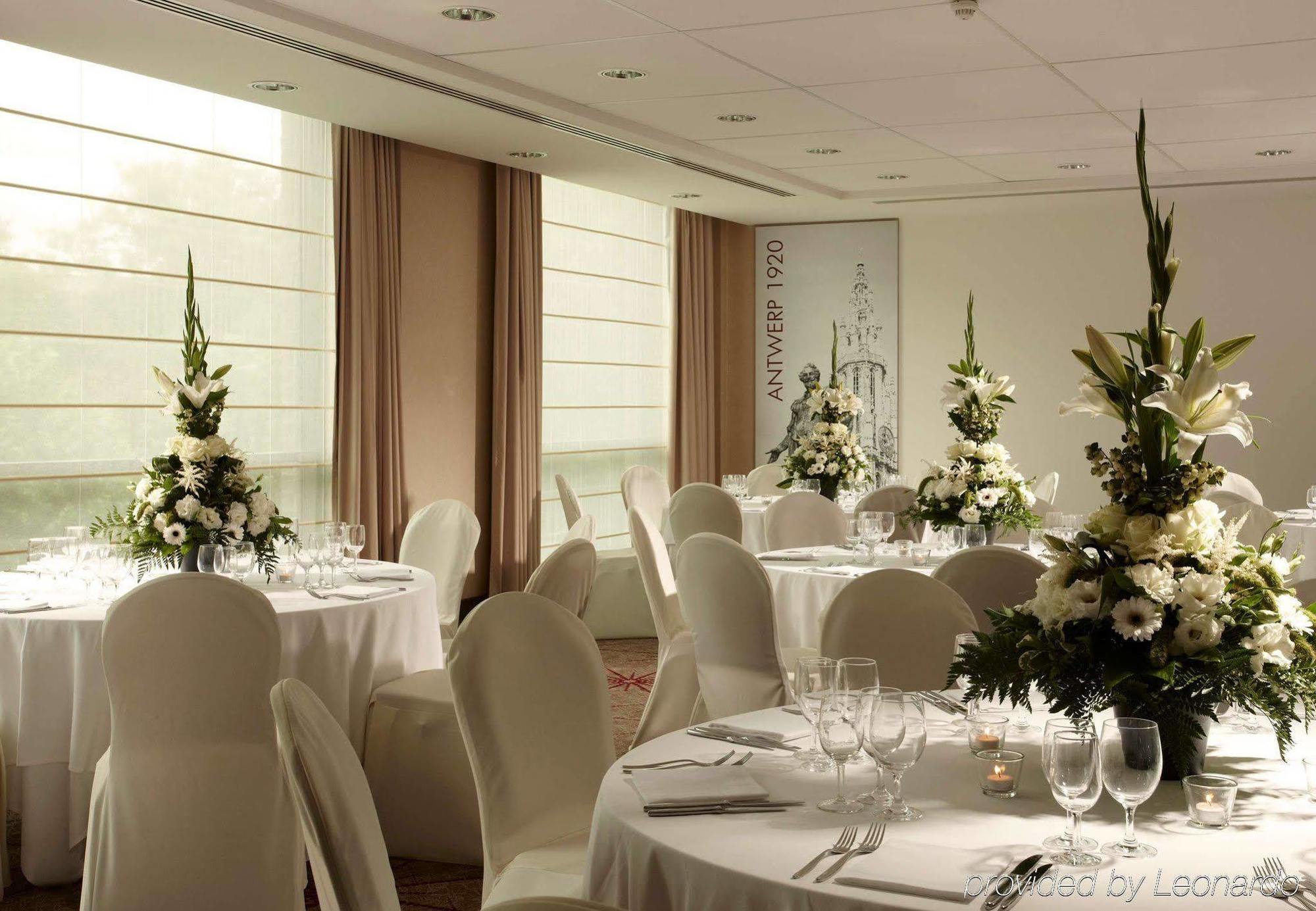 Courtyard By Marriott Brussels Hotel Diegem Restaurant photo