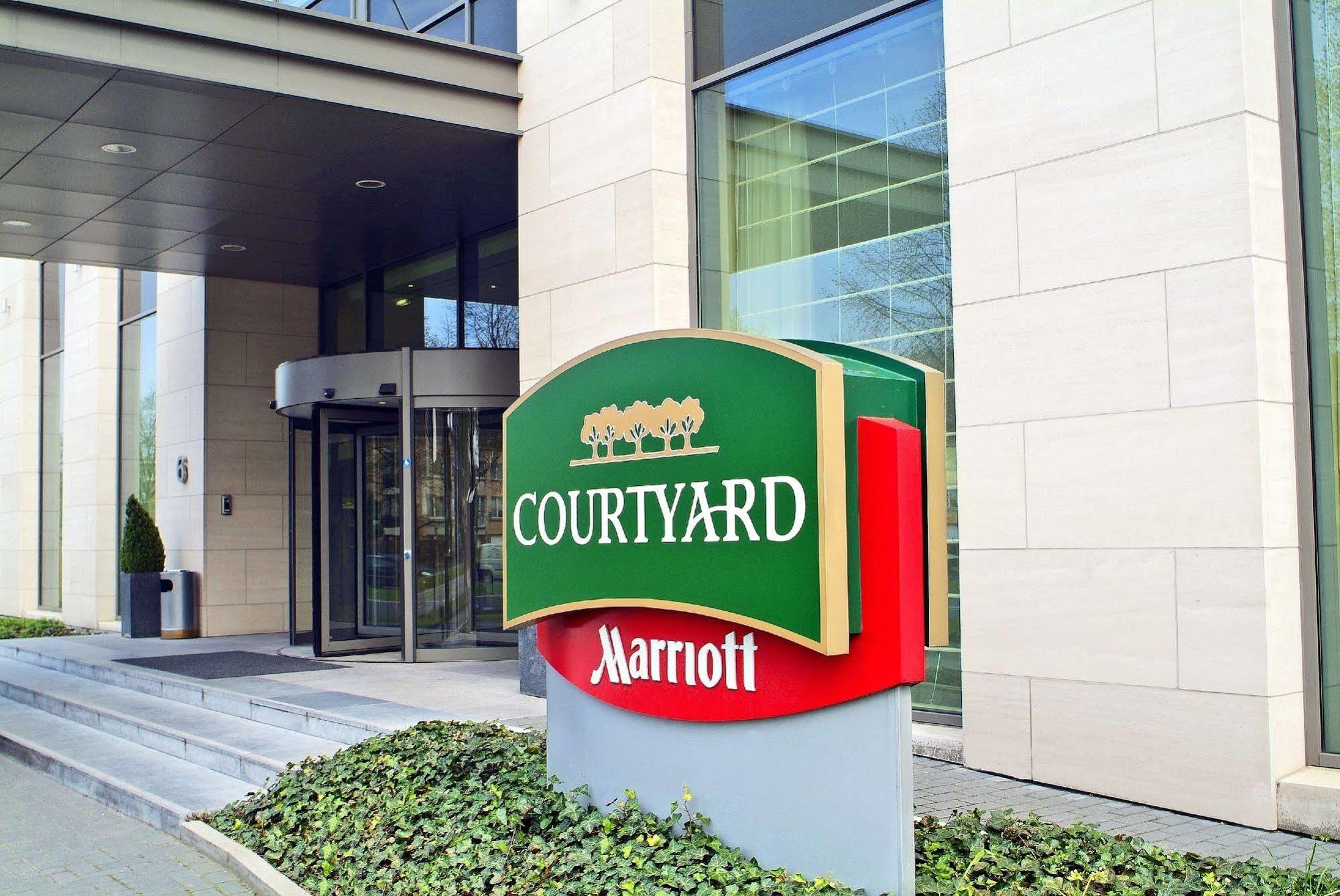 Courtyard By Marriott Brussels Hotel Exterior photo