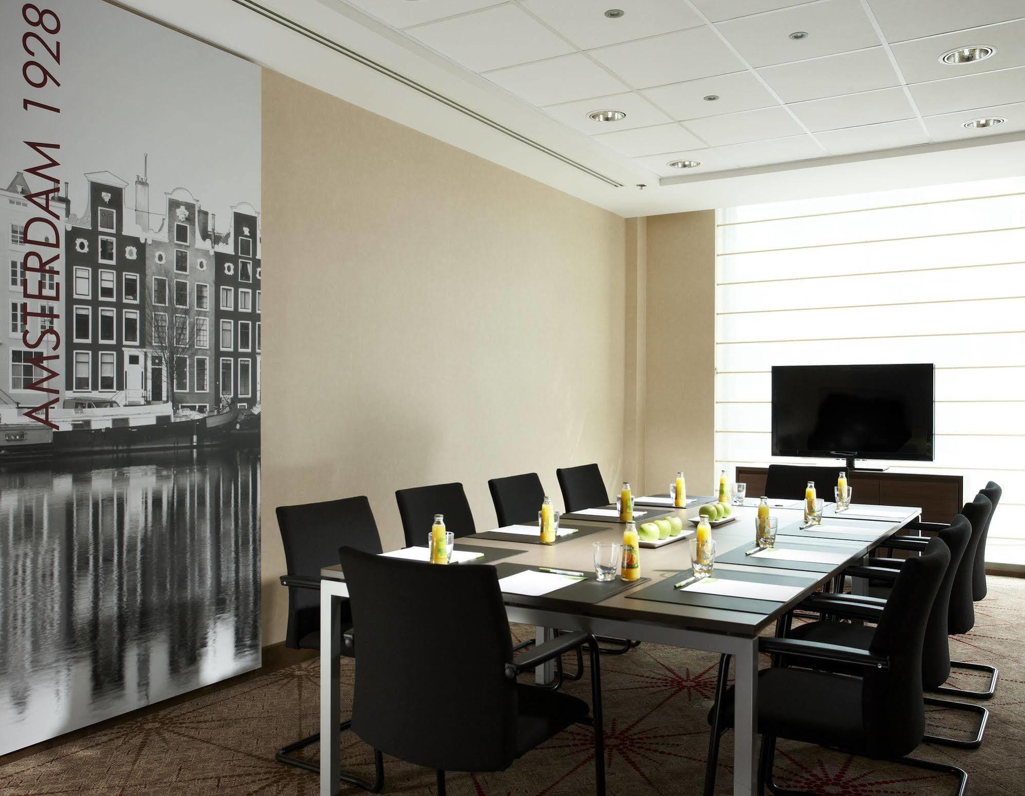 Courtyard By Marriott Brussels Hotel Diegem Exterior photo
